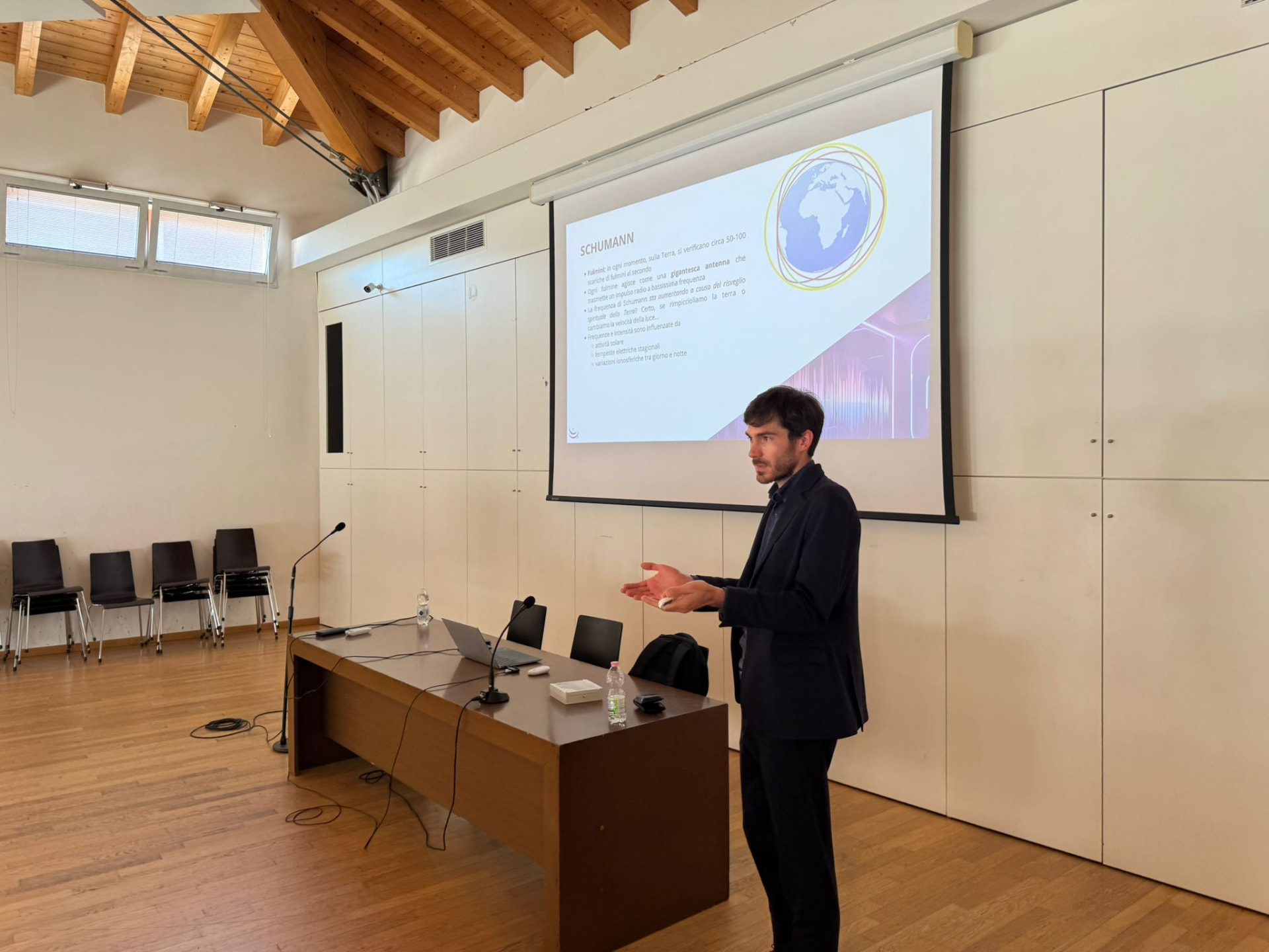 Riccardo Gatti during a public lecture